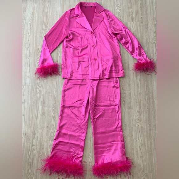Hot pink satin feather boa trim pant suit set outfit nwot - Picture 3 of 3